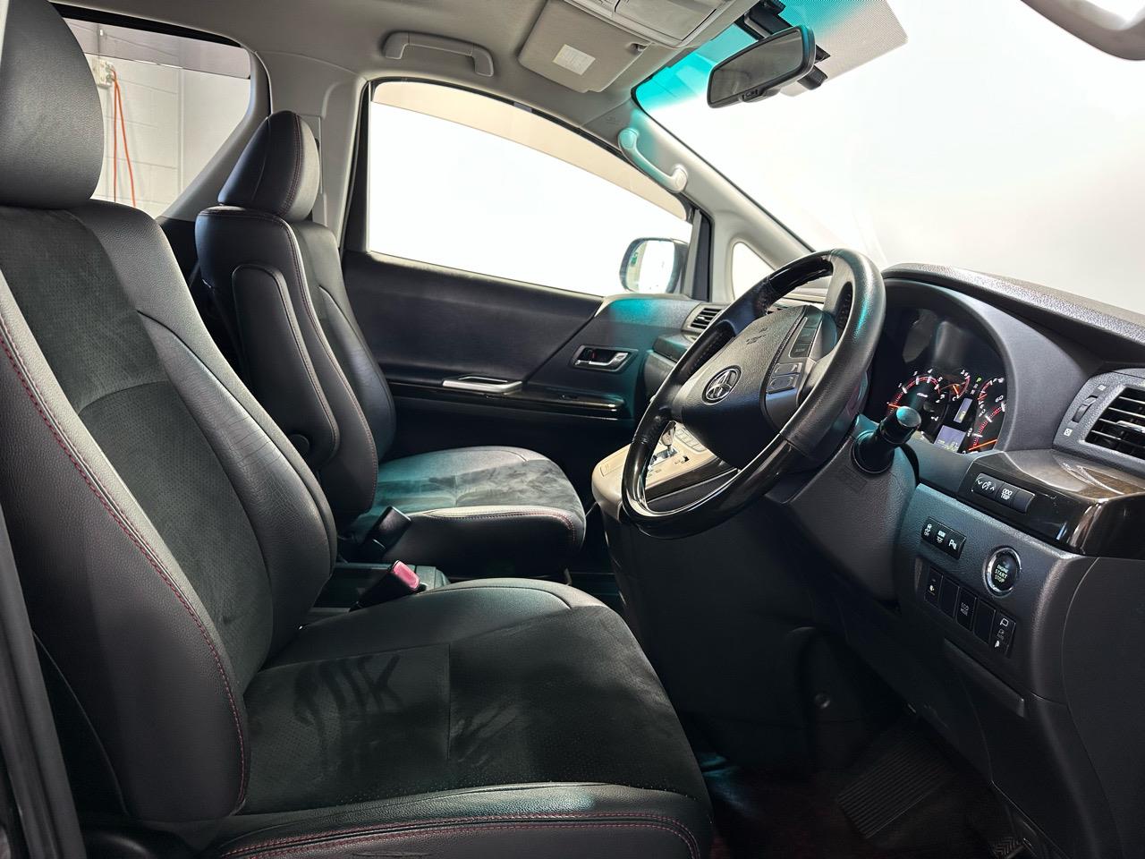 2013 Toyota Vellfire
