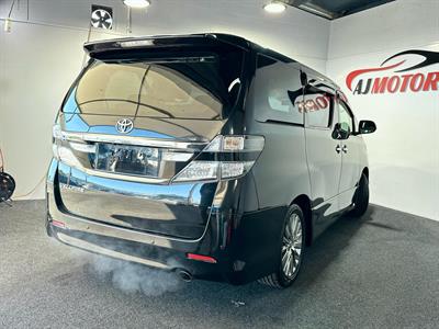 2013 Toyota Vellfire - Thumbnail