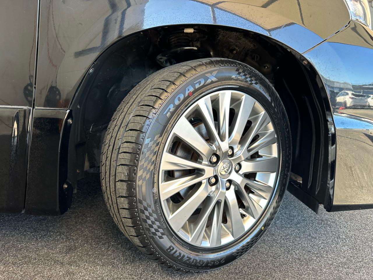 2013 Toyota Vellfire