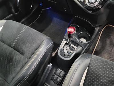 2014 Toyota Aqua - Thumbnail