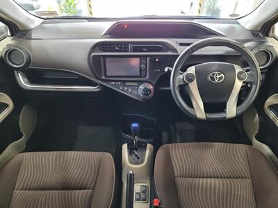 2014 Toyota Aqua - Thumbnail