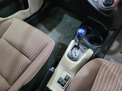 2014 Toyota Aqua - Thumbnail