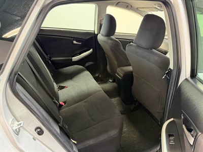 2013 Toyota Prius - Thumbnail