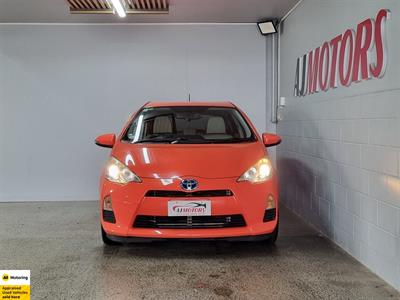 2013 Toyota Aqua - Thumbnail