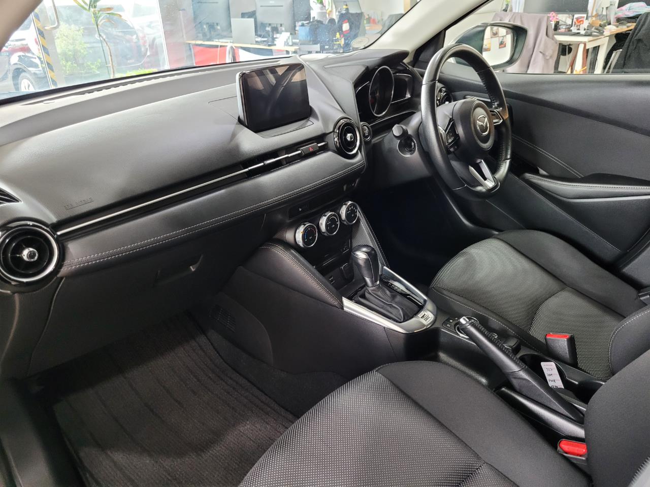 2016 Mazda Demio
