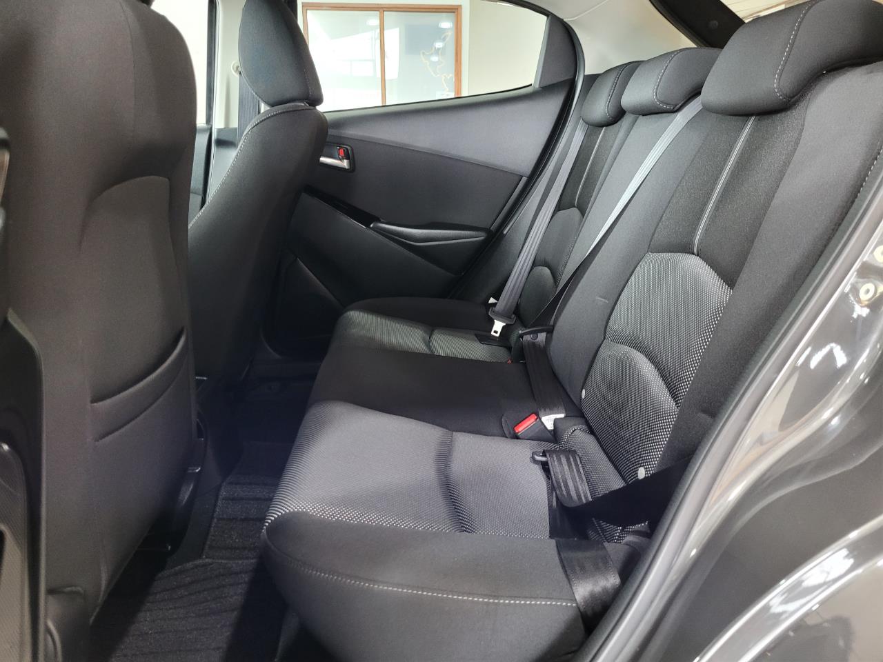 2016 Mazda Demio