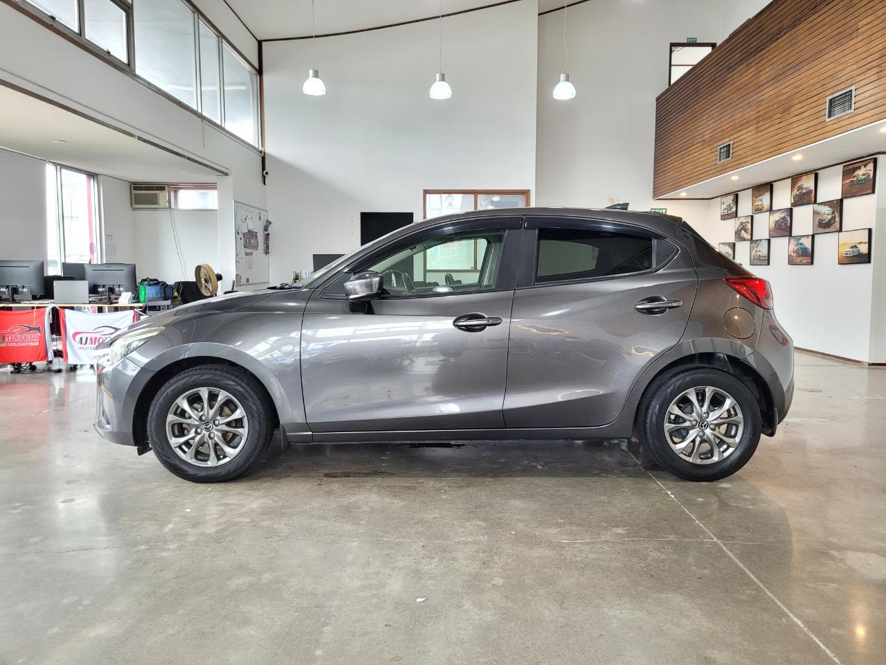 2016 Mazda Demio