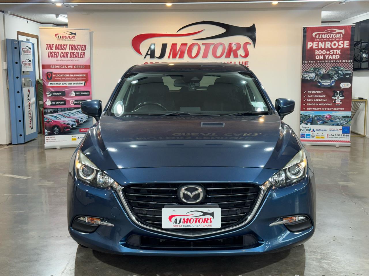 2017 Mazda Axela