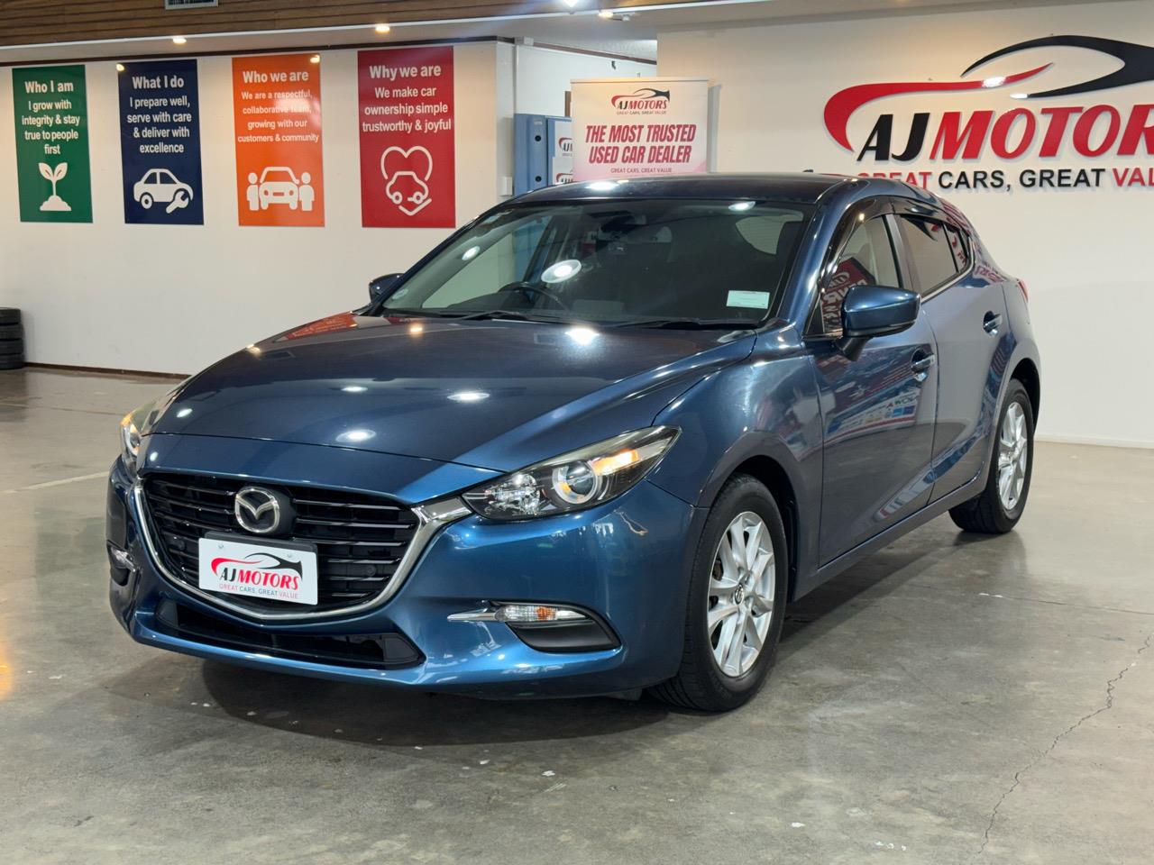 2017 Mazda Axela