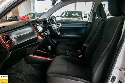 2015 Toyota Corolla - Thumbnail