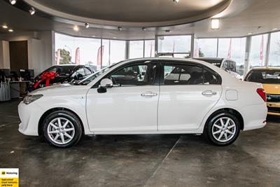 2015 Toyota Corolla - Thumbnail