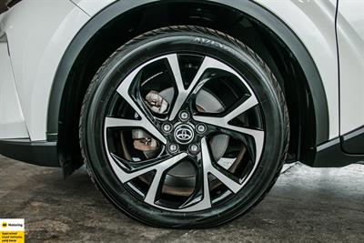 2020 Toyota C-HR - Thumbnail
