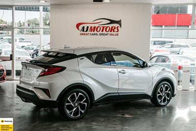 2020 Toyota C-HR - Thumbnail