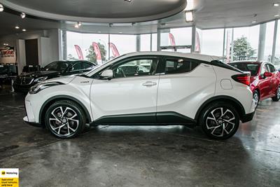 2020 Toyota C-HR - Thumbnail
