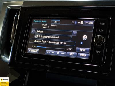 2017 Toyota Alphard - Thumbnail