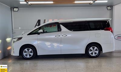 2017 Toyota Alphard - Thumbnail
