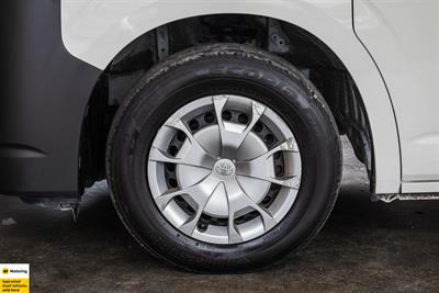 2020 Toyota Hiace - Thumbnail