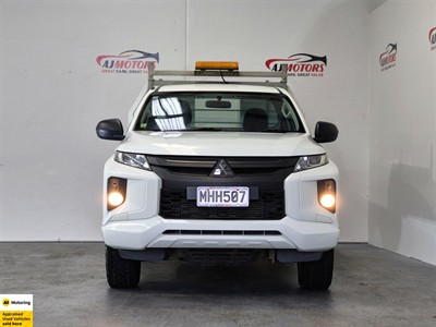 2019 Mitsubishi Triton - Thumbnail