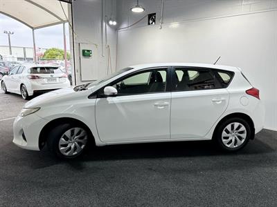 2015 Toyota Corolla - Thumbnail