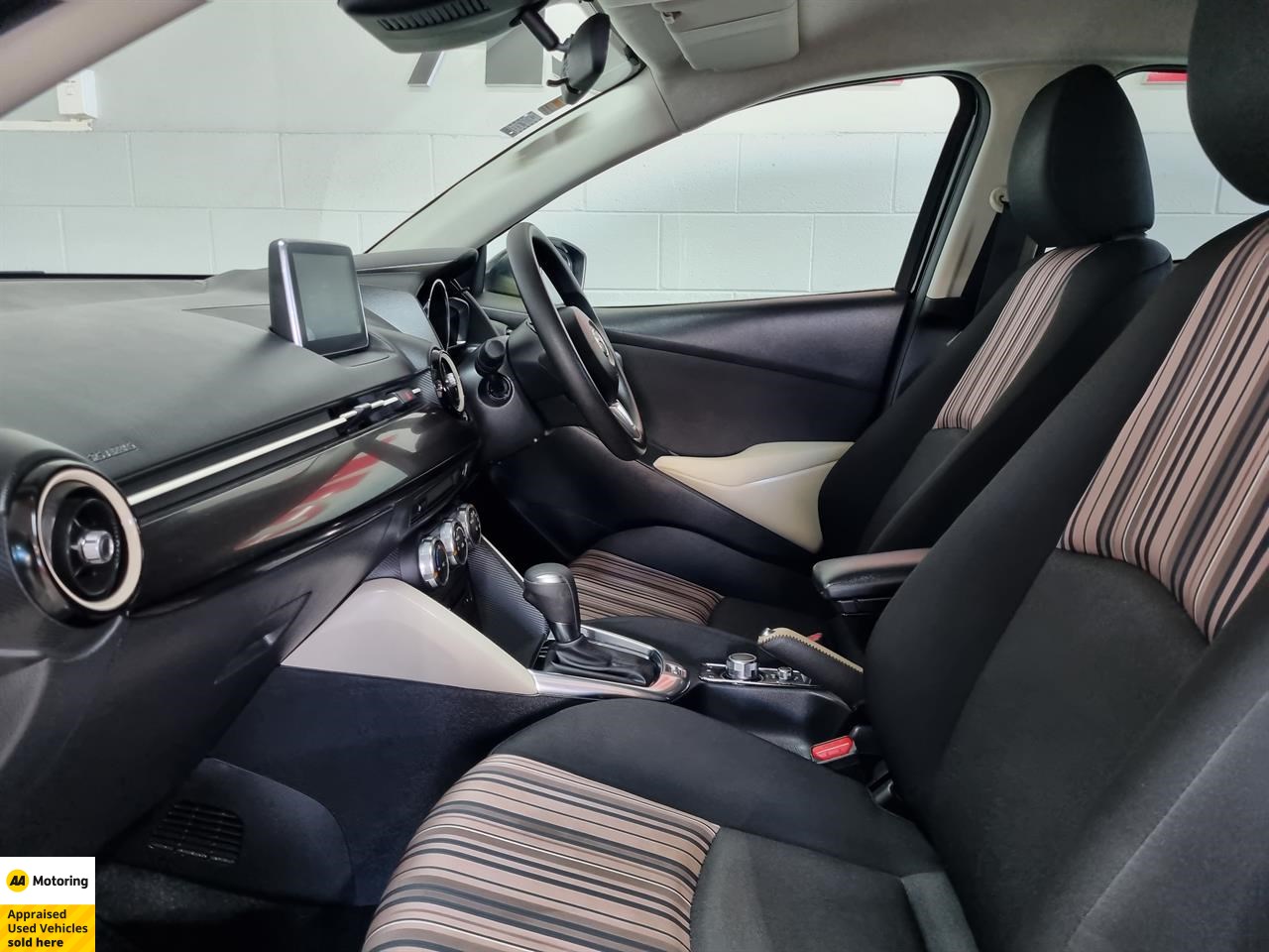 2016 Mazda Demio