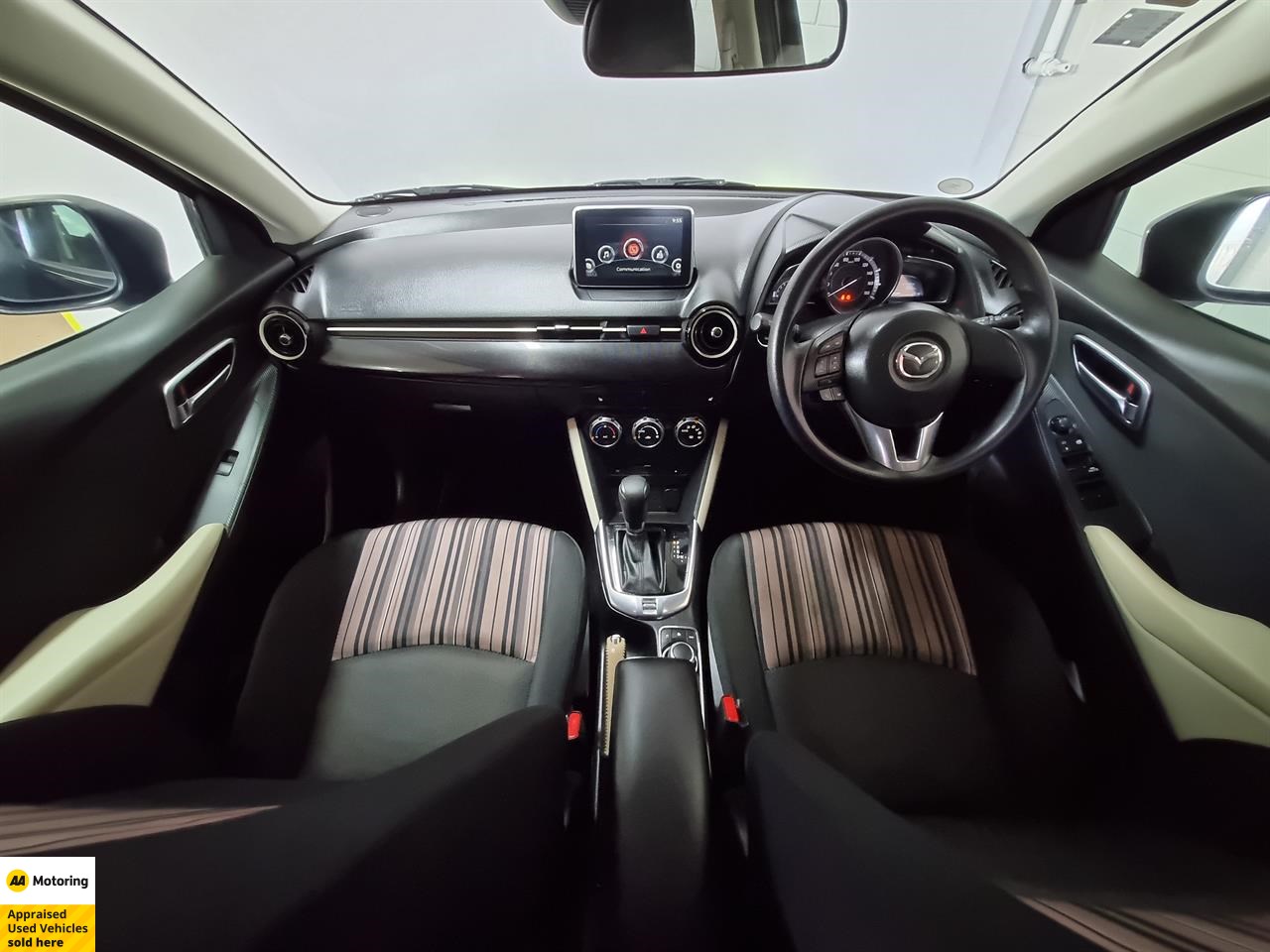 2016 Mazda Demio