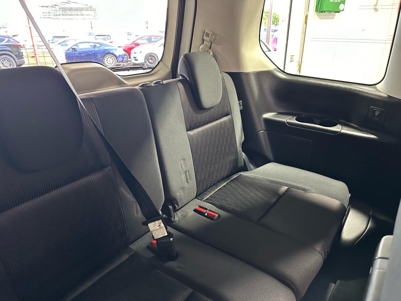 2016 Nissan Serena