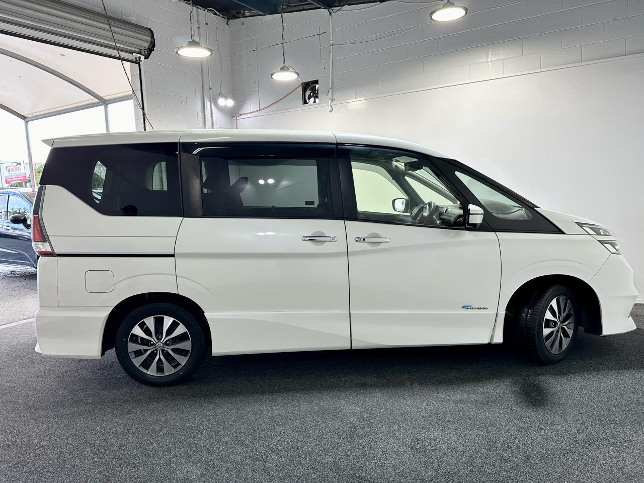 2016 Nissan Serena