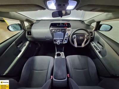 2013 Toyota Prius - Thumbnail