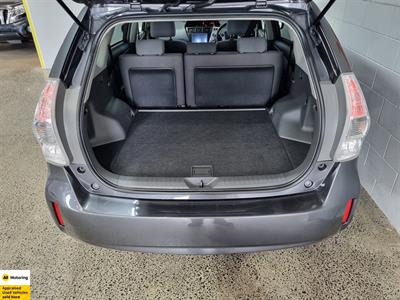 2013 Toyota Prius - Thumbnail