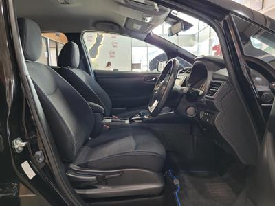 2019 Nissan Leaf - Thumbnail