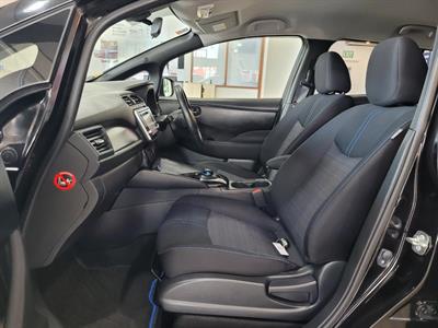 2019 Nissan Leaf - Thumbnail