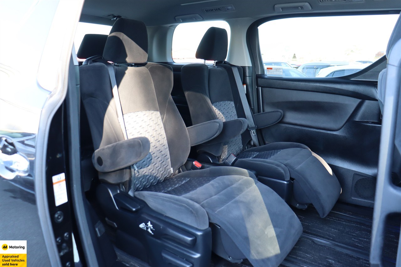 2016 Toyota Vellfire