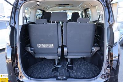 2016 Toyota Vellfire - Thumbnail