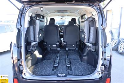 2016 Toyota Vellfire - Thumbnail