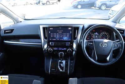 2016 Toyota Vellfire - Thumbnail