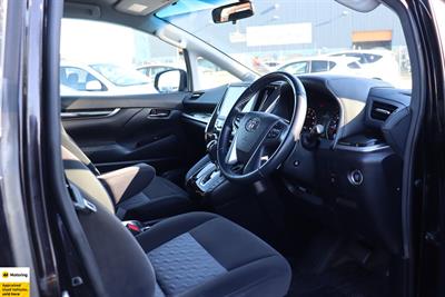 2016 Toyota Vellfire - Thumbnail