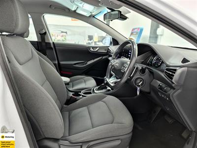 2022 Hyundai IONIQ - Thumbnail