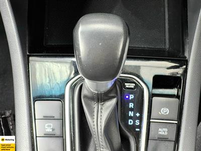 2022 Hyundai IONIQ - Thumbnail