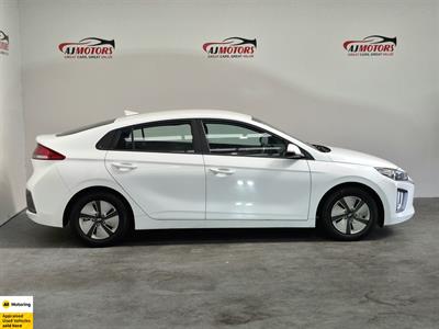 2022 Hyundai IONIQ - Thumbnail