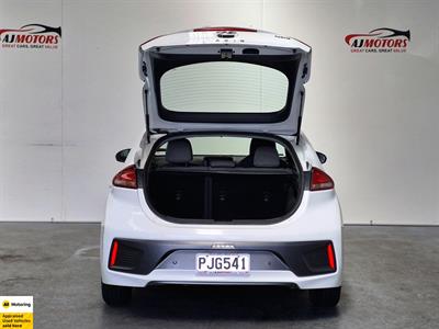 2022 Hyundai IONIQ - Thumbnail