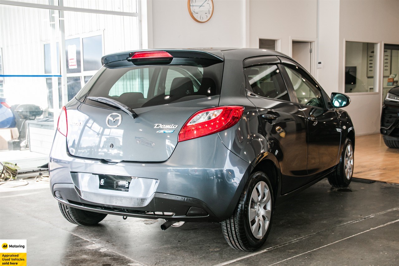 2012 Mazda Demio