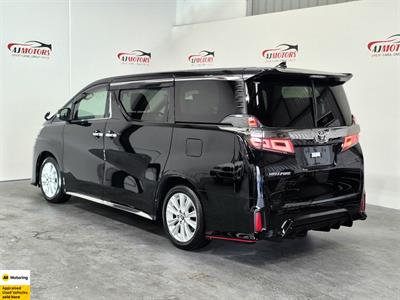 2018 Toyota Vellfire - Thumbnail