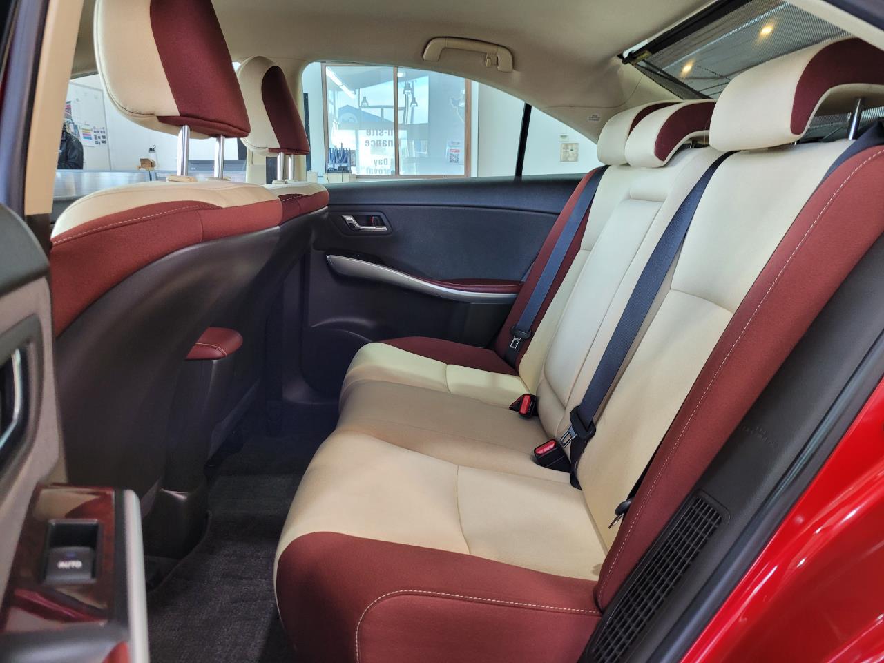 2016 Toyota Sai
