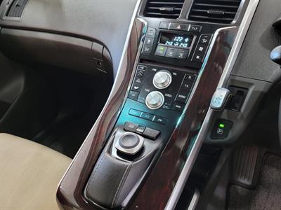 2016 Toyota Sai - Thumbnail