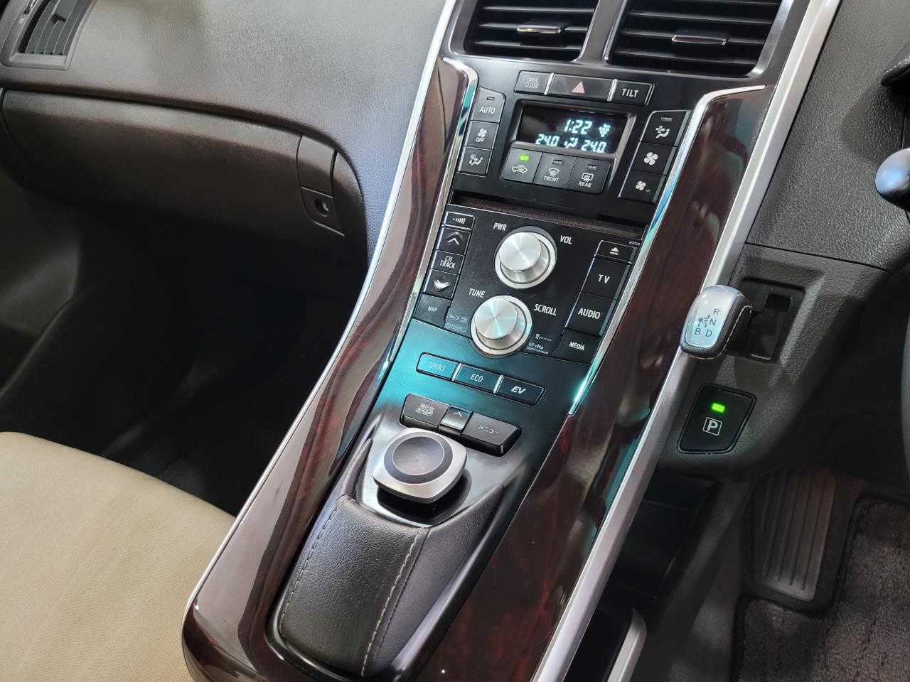 2016 Toyota Sai