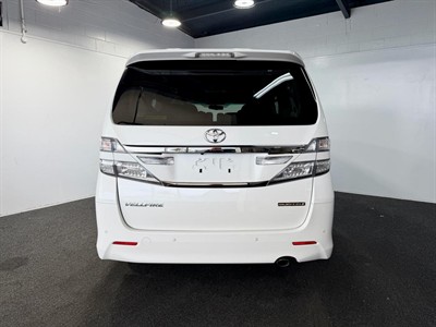 2014 Toyota Vellfire - Thumbnail