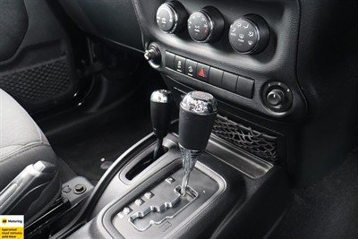 2016 Jeep Wrangler - Thumbnail