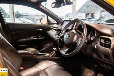 2019 Toyota C-HR - Thumbnail