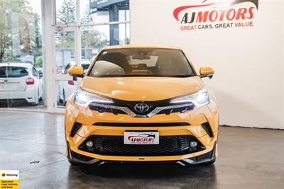 2019 Toyota C-HR - Thumbnail