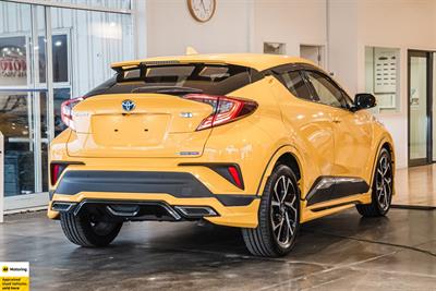 2019 Toyota C-HR - Thumbnail